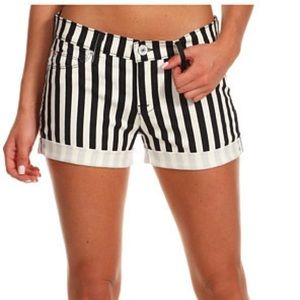 Hudson Nina Cuffed short in black white ladder stripe